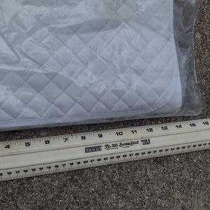 Quilts for standing wrap bandages 14" new in package